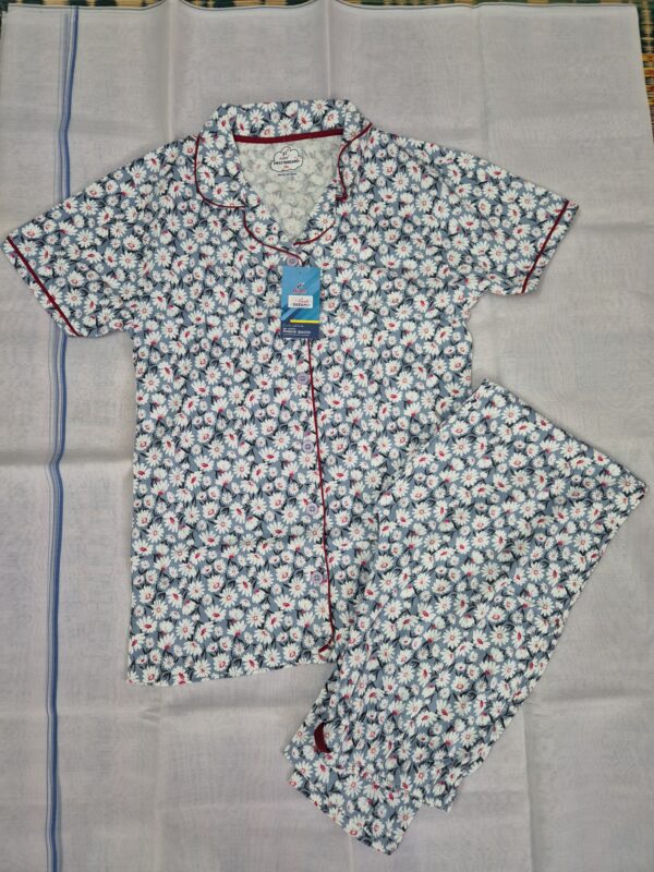 20260520_170008 Pyjama (Collar)