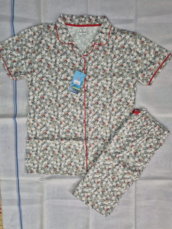 20260520_170317 Pyjama (Collar)
