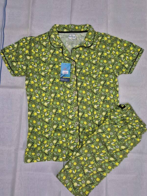 20260520_170814 Pyjama (Collar)