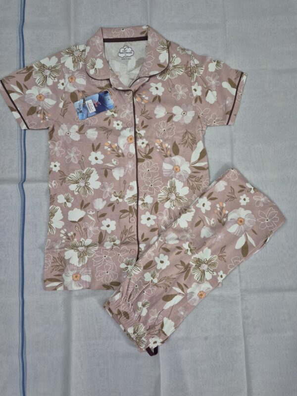 20260520_171140 Pyjama (Collar)